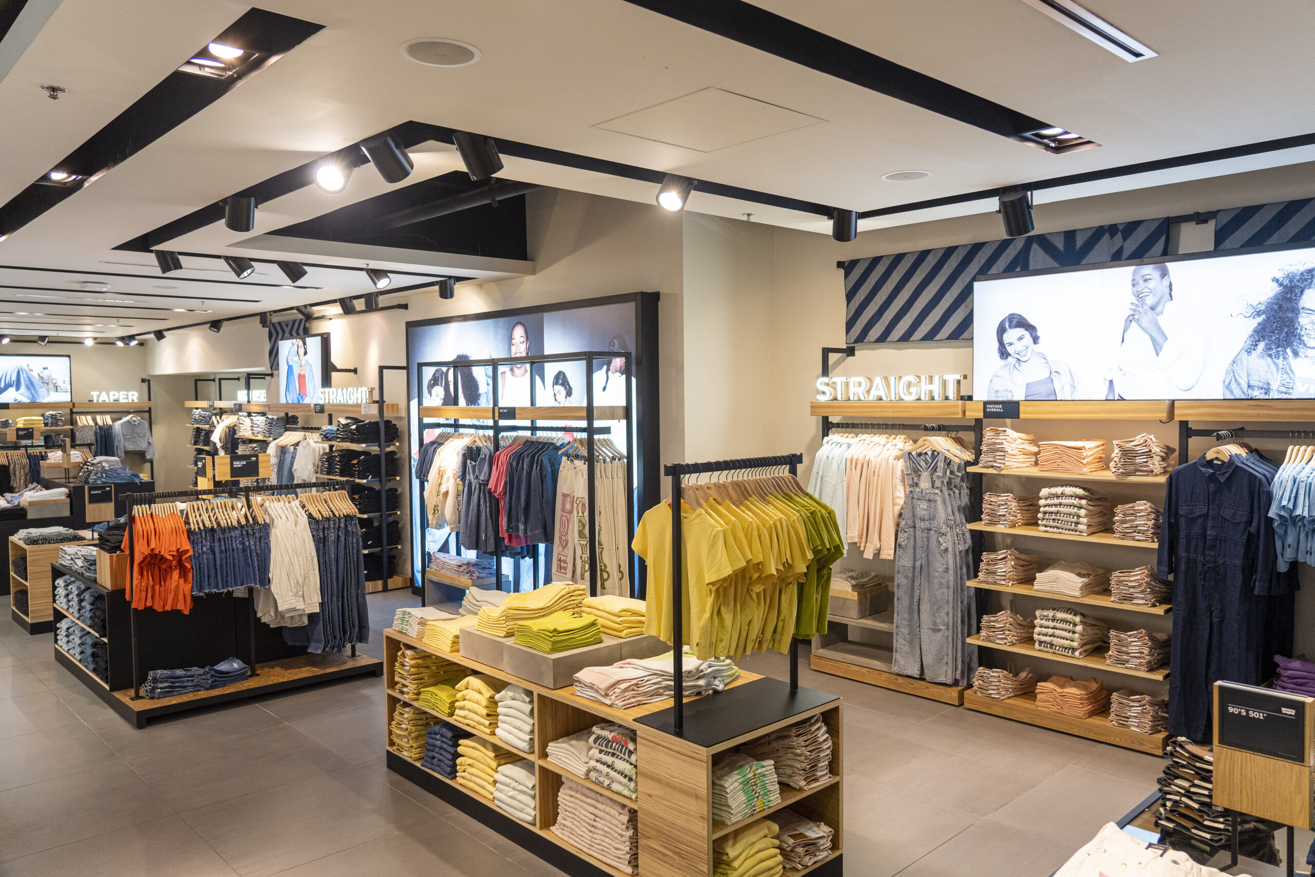 Levi s Unveils a New Premium Shop in Shop Experience at Hudson s Bay in Vancouver CommunityWire