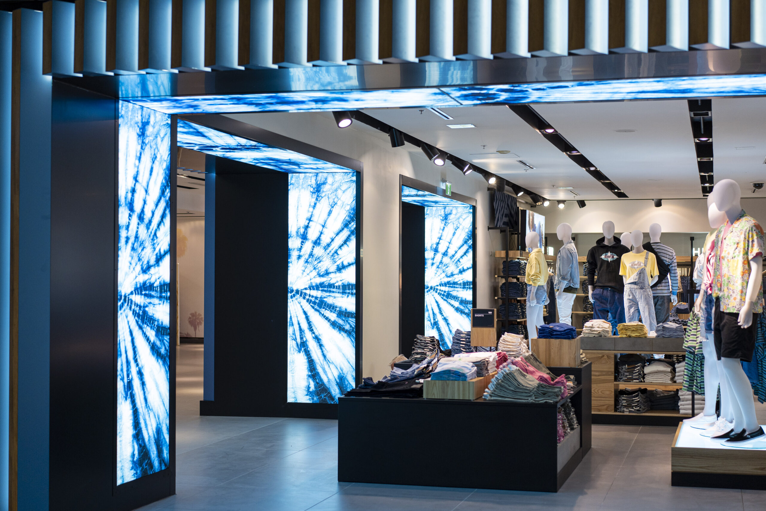 Levi s Unveils a New Premium Shop in Shop Experience at Hudson s Bay in Vancouver CommunityWire